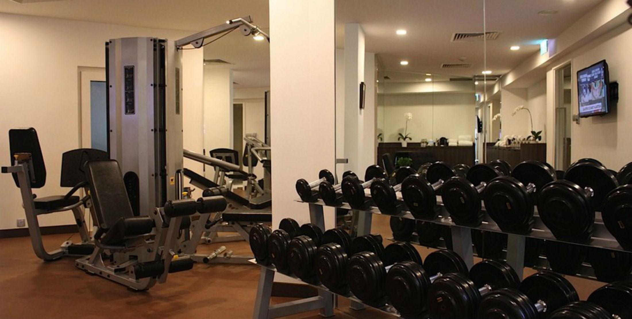 กู๊ดวู้ด พาร์ค โฮเทล Hotel สิงคโปร์ ภายนอก รูปภาพ The gym at the hotel