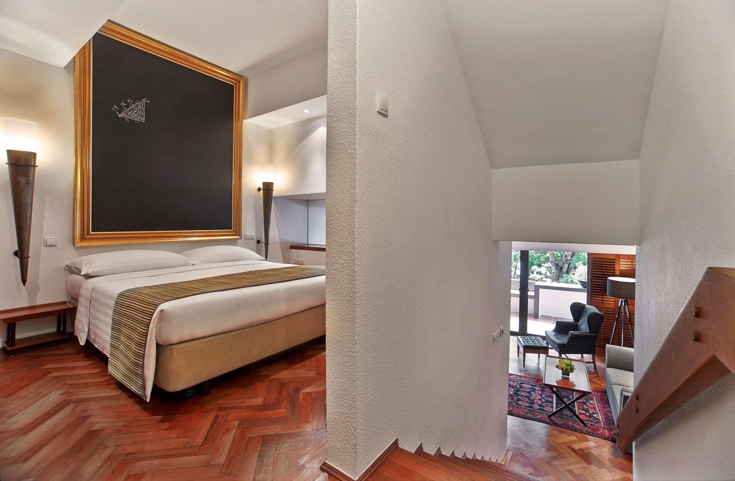 กู๊ดวู้ด พาร์ค โฮเทล Hotel สิงคโปร์ ภายนอก รูปภาพ A suite at the hotel