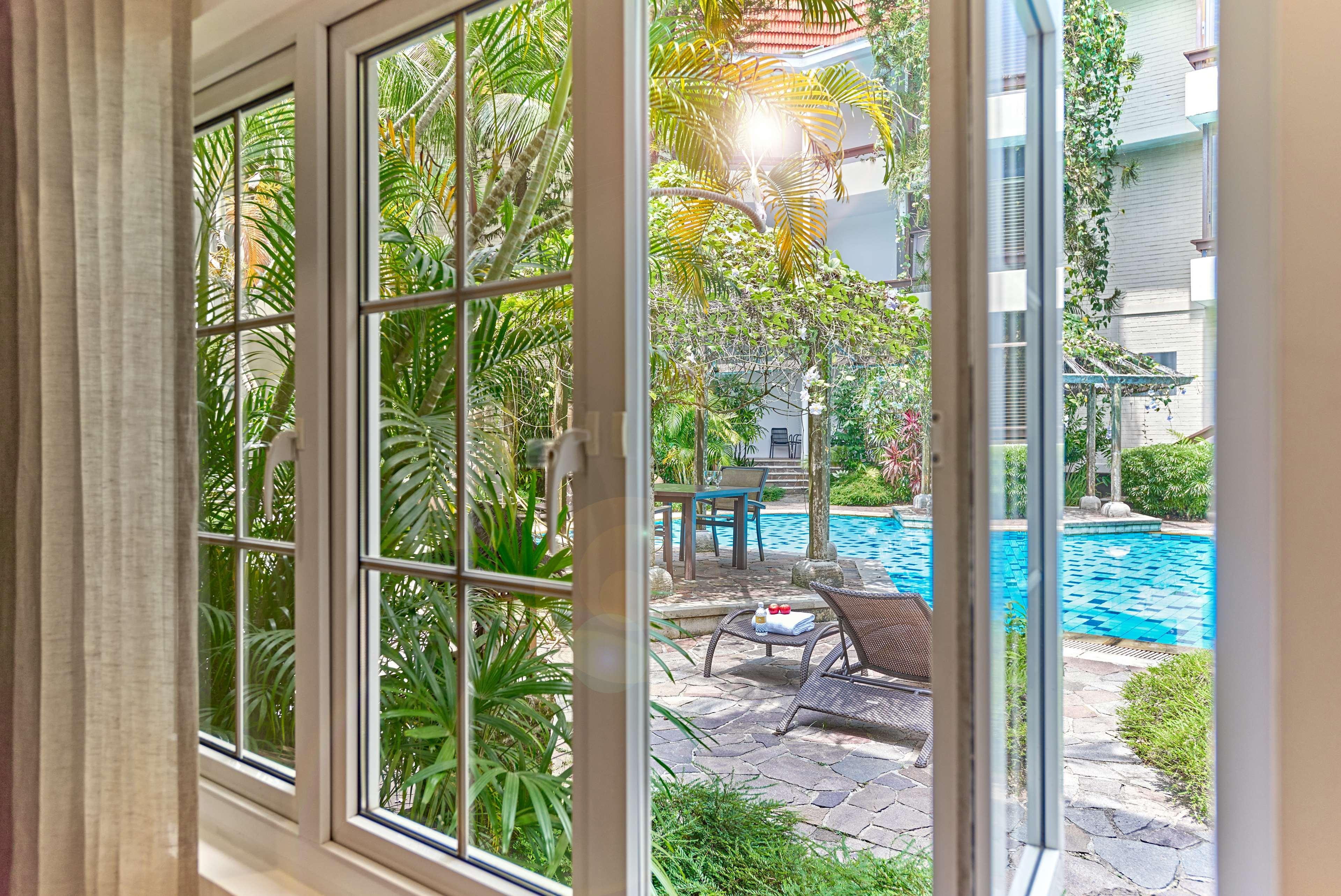 กู๊ดวู้ด พาร์ค โฮเทล Hotel สิงคโปร์ ภายนอก รูปภาพ A window with double glazing