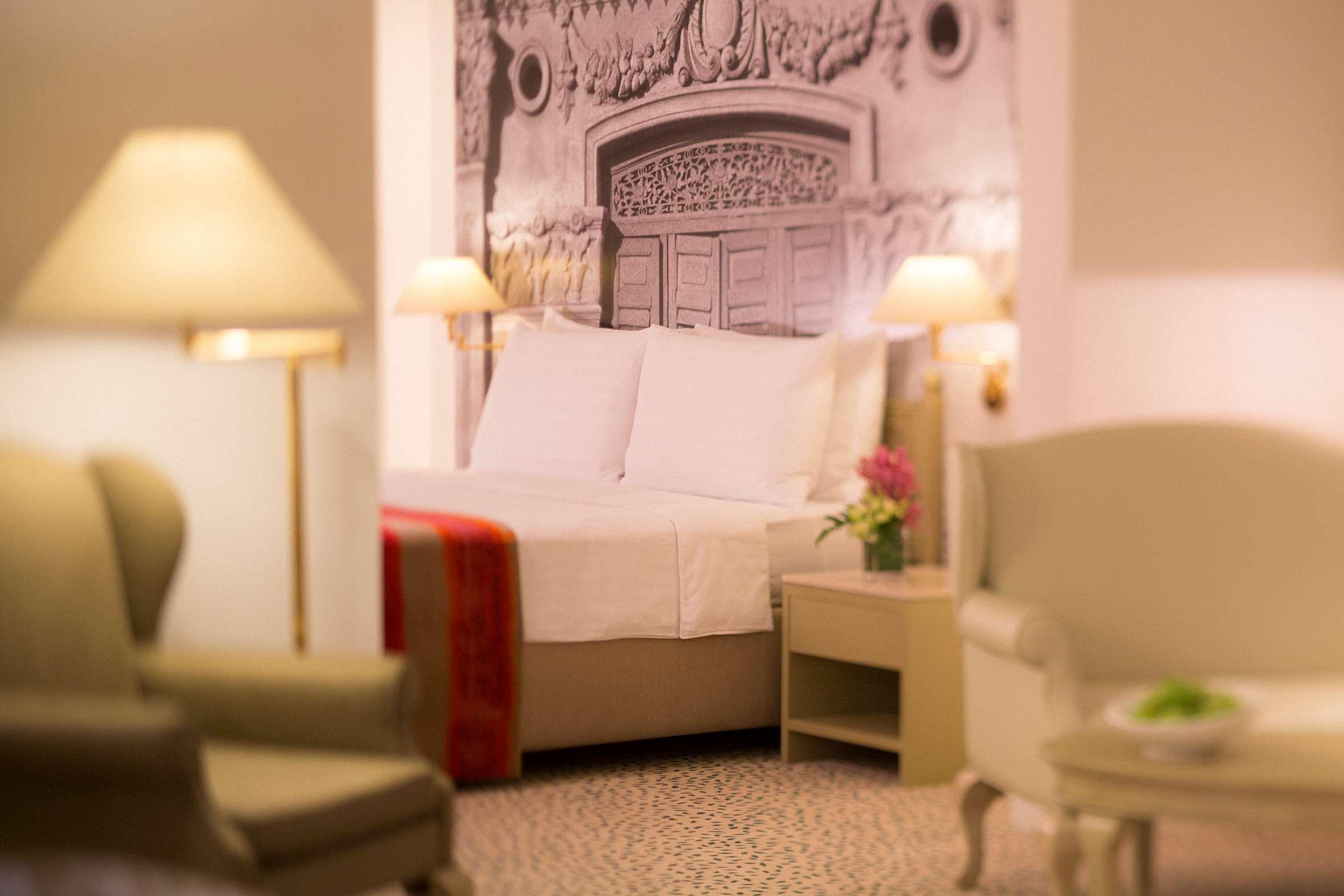 กู๊ดวู้ด พาร์ค โฮเทล Hotel สิงคโปร์ ภายนอก รูปภาพ A room at the hotel