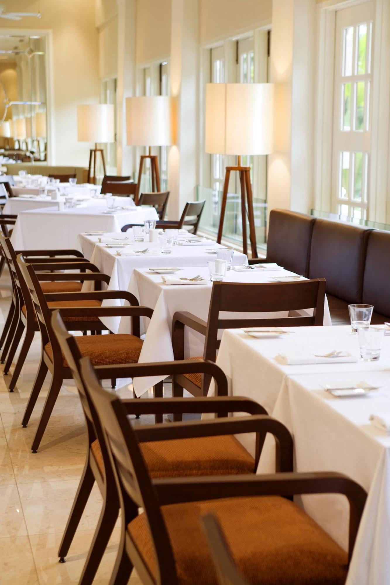 กู๊ดวู้ด พาร์ค โฮเทล Hotel สิงคโปร์ ภายนอก รูปภาพ Restaurant interior