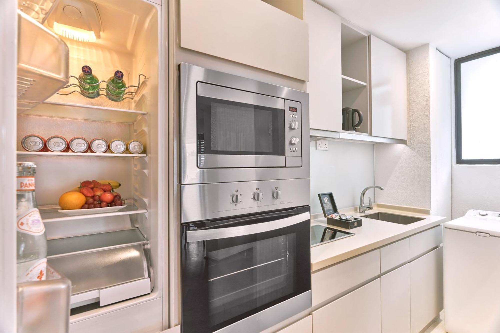 กู๊ดวู้ด พาร์ค โฮเทล Hotel สิงคโปร์ ห้อง รูปภาพ A modern kitchen